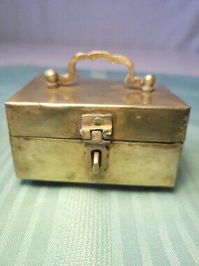 1970 Miniature Brass Chest Trinket Box with Handle and Feet, Small Solid Brass K